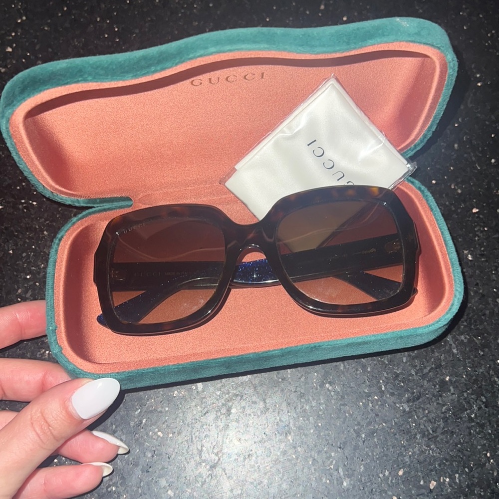 Gucci sunglasses
